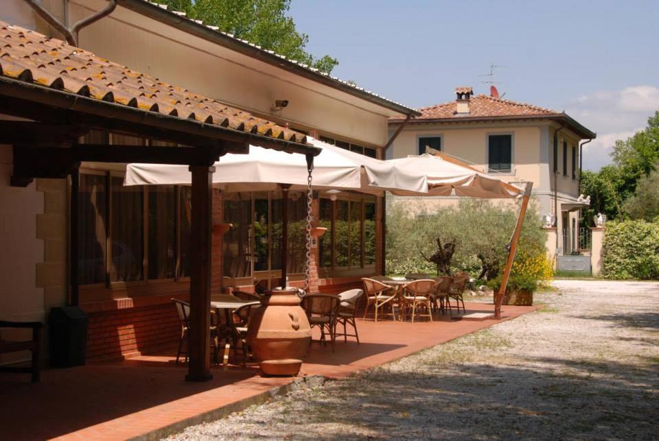 Hotel Giuly Torre del Lago Puccini Luaran gambar
